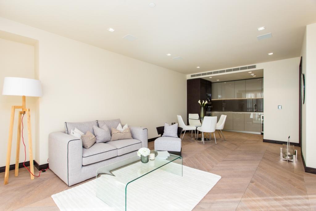 One Bedroom Apartment – £3,401pcm – Earls Way, One Tower Bridge, SE1