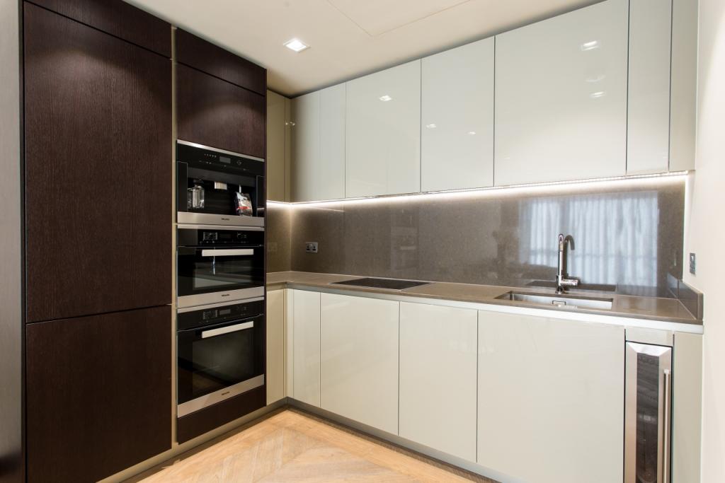 One Bedroom Apartment – £3,401pcm – Earls Way, One Tower Bridge, SE1