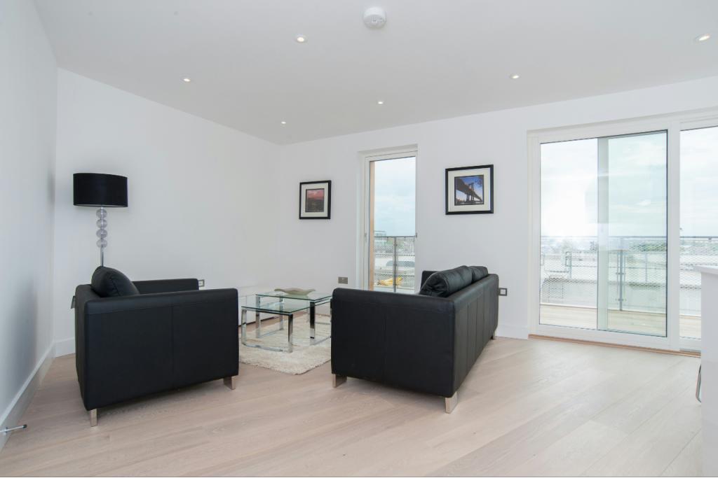 Stunning Two-Bedroom Apartment with Generous Balcony – Banyan Wharf, Islington, London, N1