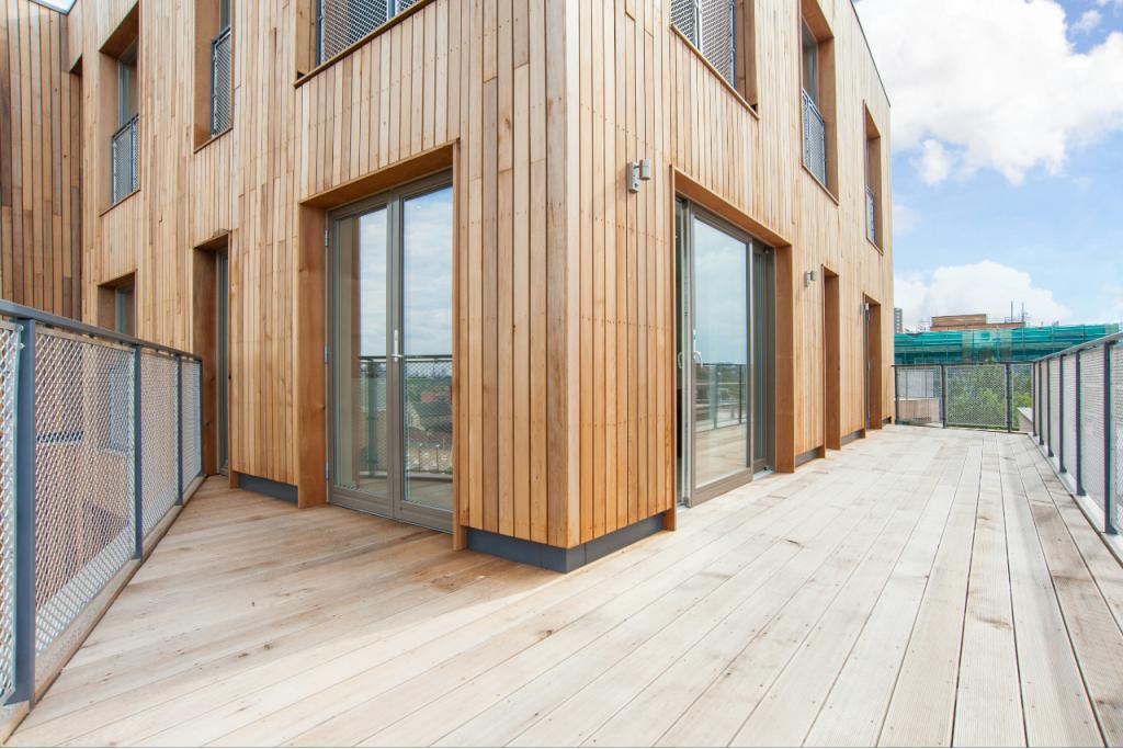 Stunning Two-Bedroom Apartment with Generous Balcony – Banyan Wharf, Islington, London, N1