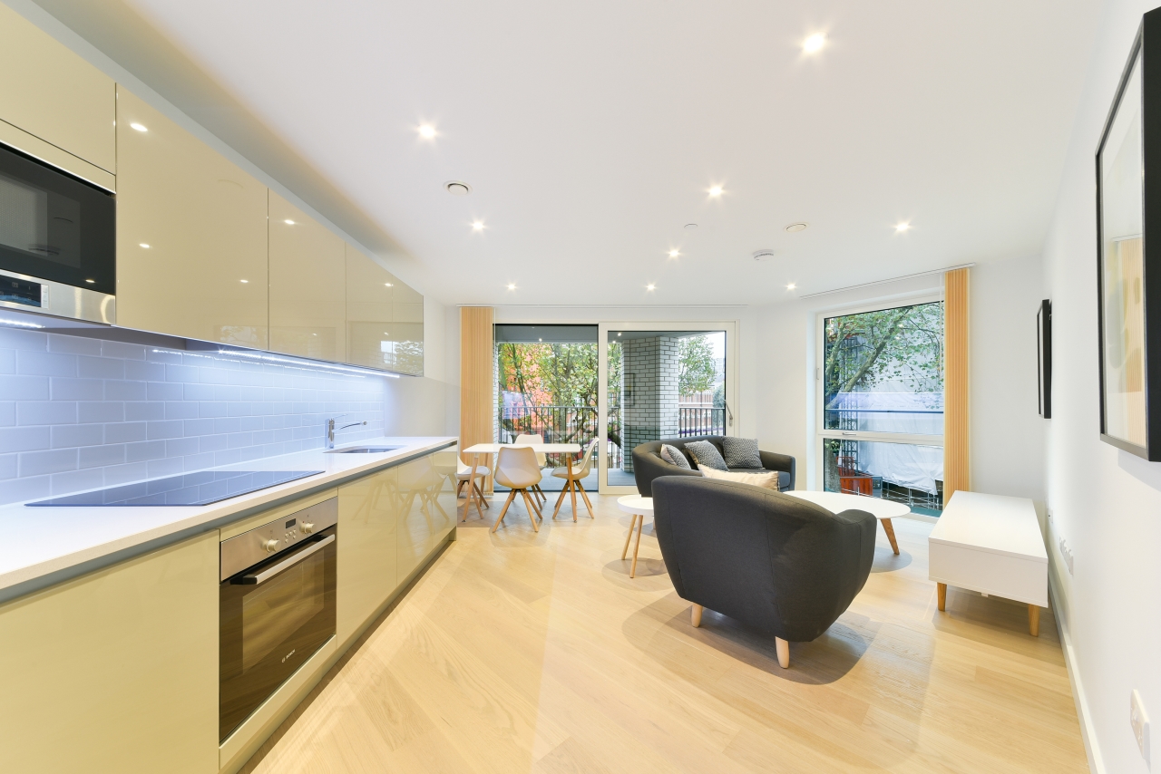 Spacious Two-Bedroom Apartment with Private Balcony – Stock House, Elephant Park, London SE17
