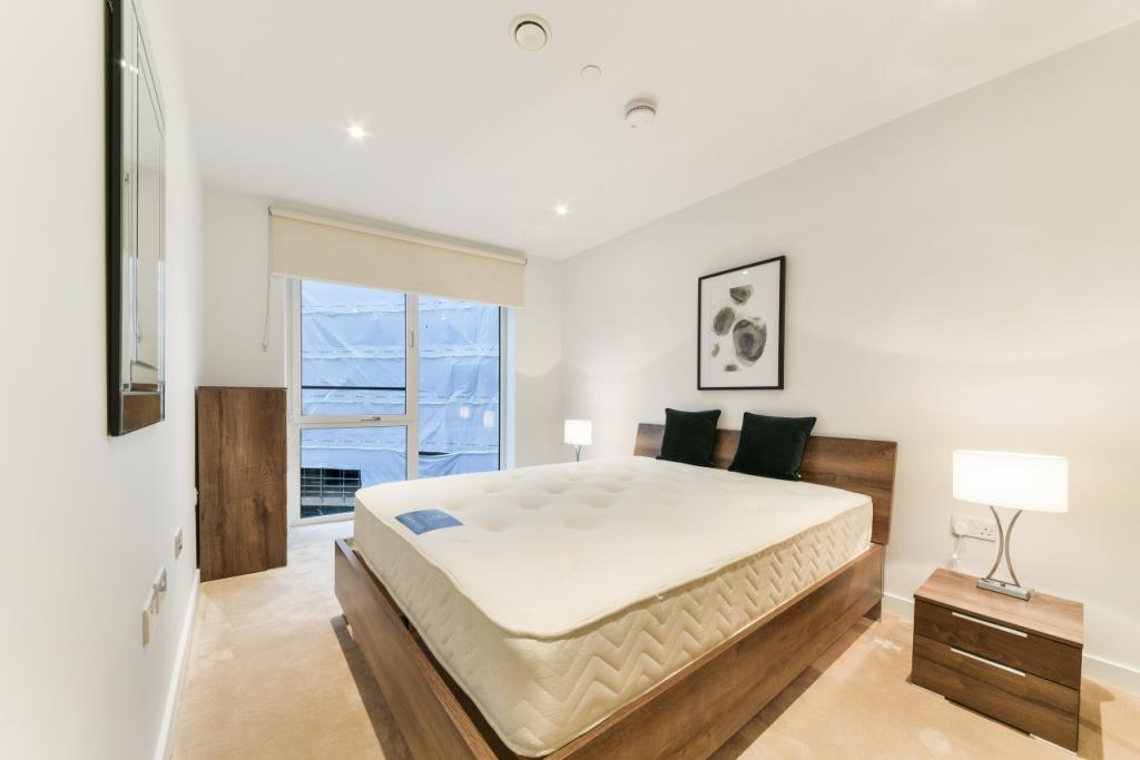 Spacious Two-Bedroom Apartment with Private Balcony – Stock House, Elephant Park, London SE17