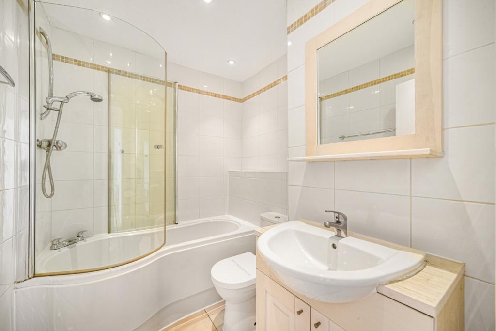 One Bedroom Apartment – Park Crescent, Marylebone, W1B – £3,076pcm