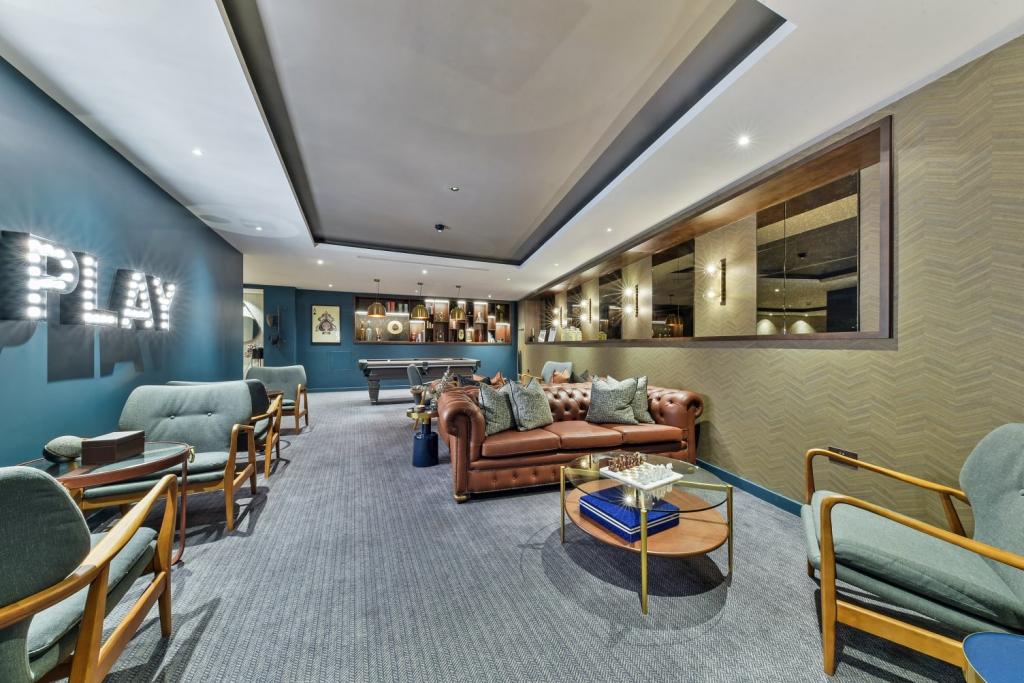 Luxury One-Bedroom Apartment – Prime City Location –The Denizen, London, EC1Y