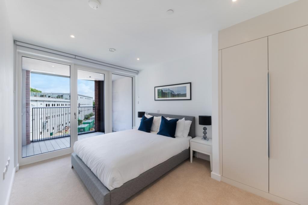 One Bedroom Apartment – Private Balcony – 24-Hour Concierge – Near Elephant & Castle Station