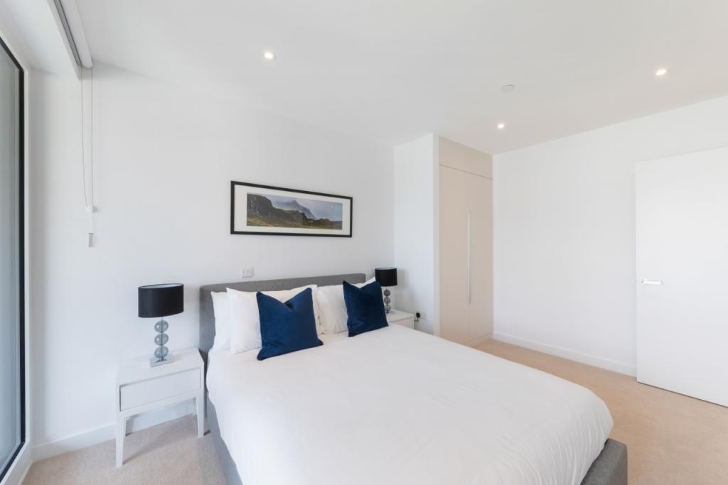 One Bedroom Apartment – Private Balcony – 24-Hour Concierge – Near Elephant & Castle Station