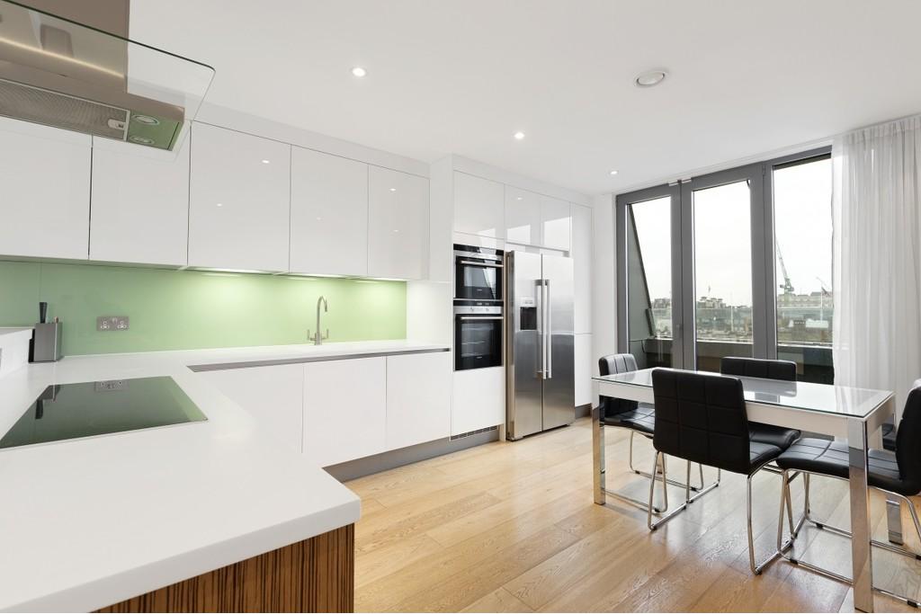 Three Bedroom Apartment – Sackville Street, Mayfair W1 – £1,825 pw