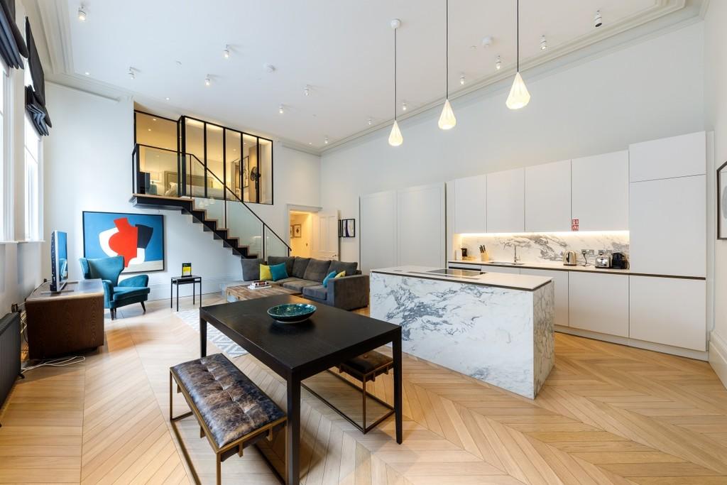 Two Bedroom Apartment – Rose Street, Covent Garden WC2 – £1,600 pw