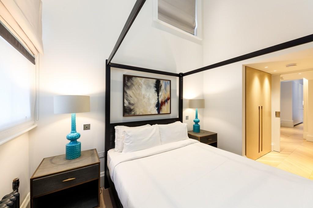 Two Bedroom Apartment – Rose Street, Covent Garden WC2 – £1,600 pw