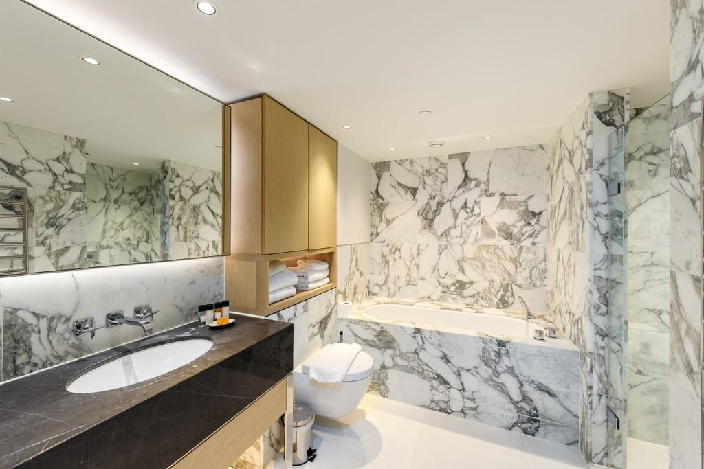 Two Bedroom Apartment – Rose Street, Covent Garden WC2 – £1,600 pw